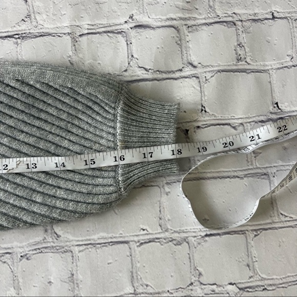Ann Taylor Woman’s Gray Chunky Knit Lace up neckline sweater size XS warm & cozy - Picture 10 of 14